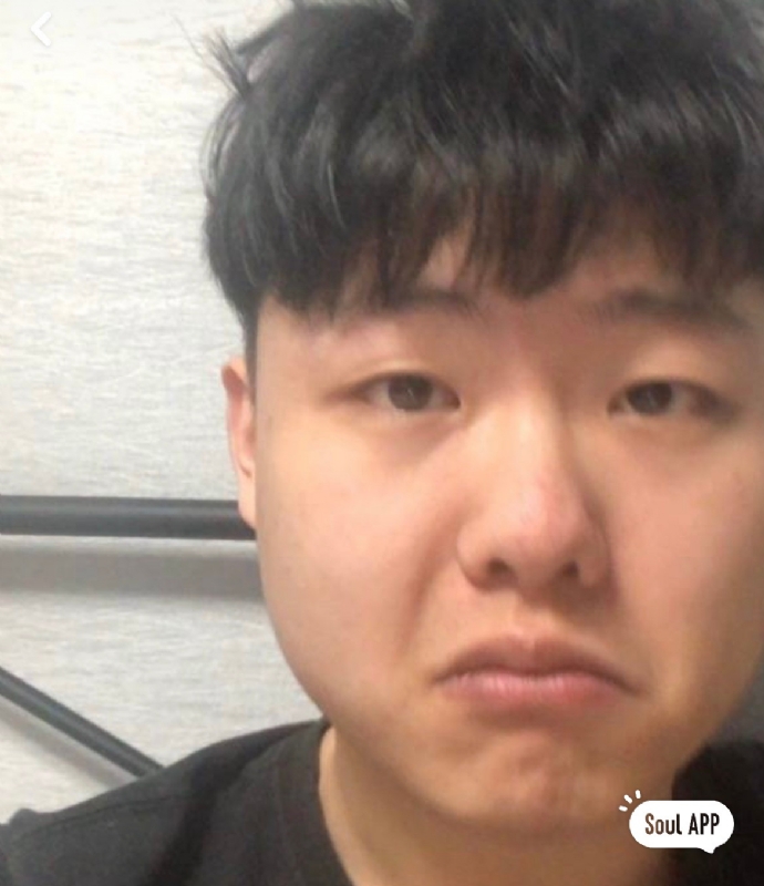 方方正正的第二张照片--济南残疾人相亲网